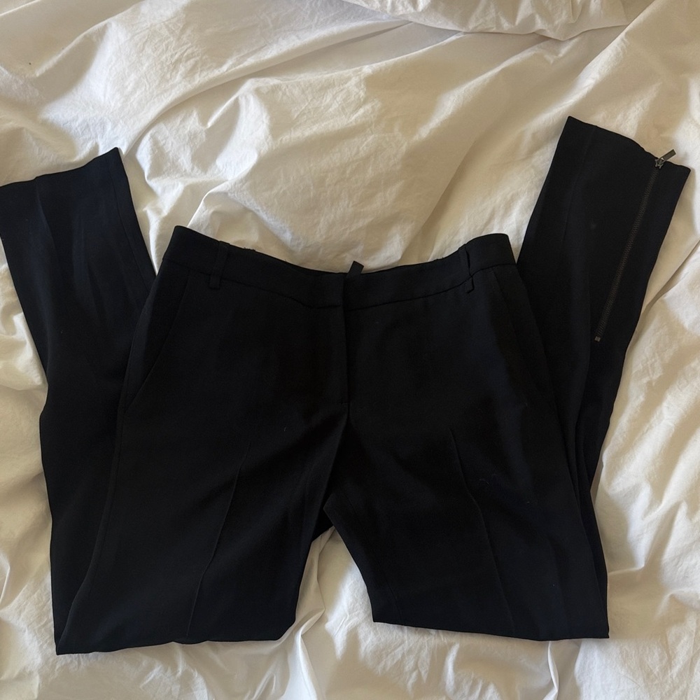 BCBG maxazria black trousers with side zip size 0